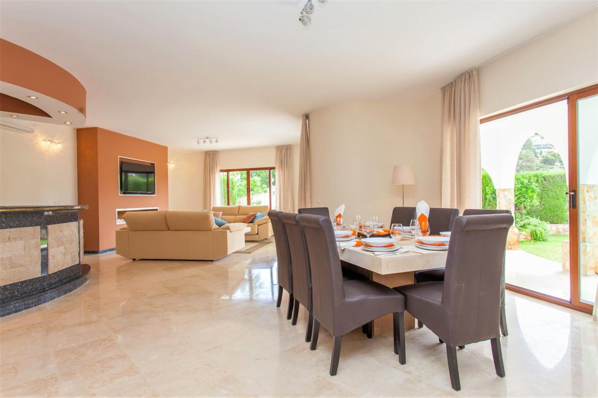Summer Offers! Fabulous Luxury Villa Near The Beach Sleeps 8 Benalmádena Exteriör bild