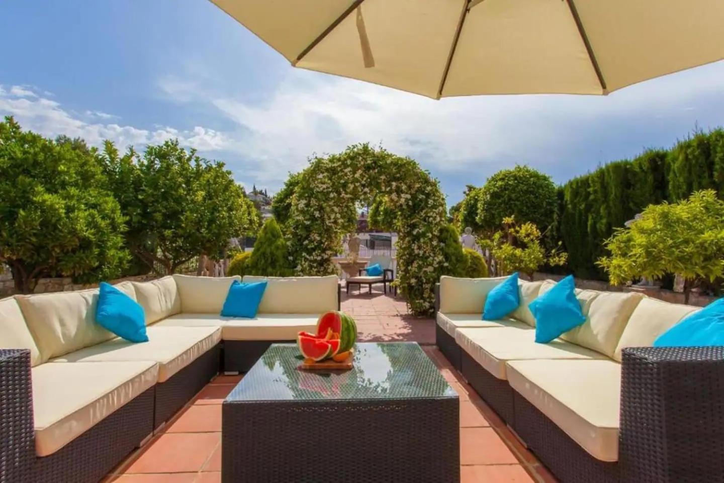 Summer Offers! Fabulous Luxury Villa Near The Beach Sleeps 8 Benalmádena Exteriör bild