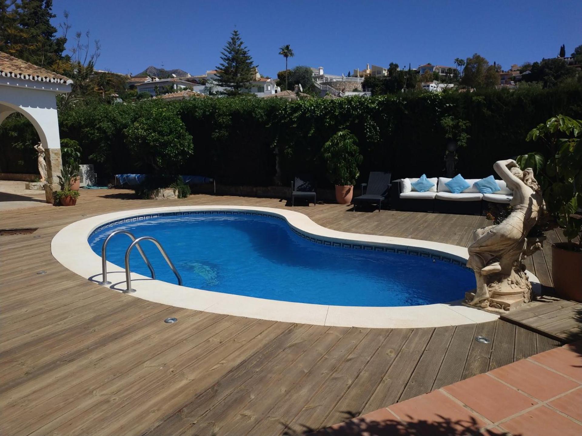 Summer Offers! Fabulous Luxury Villa Near The Beach Sleeps 8 Benalmádena Exteriör bild